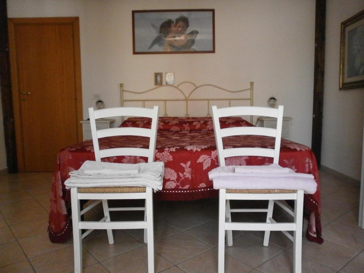 My House Suite Монополі Екстер'єр фото